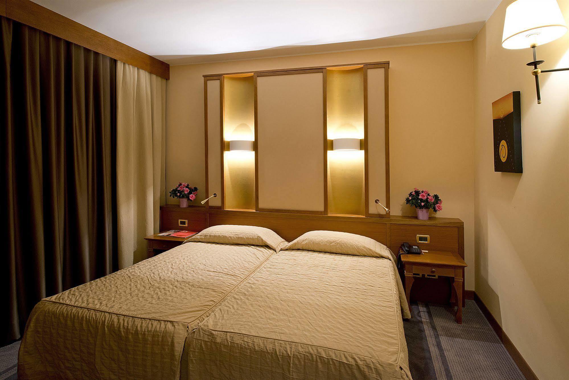 Thai Si Royal Thai Spa Lovadina Dış mekan fotoğraf